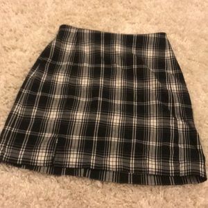 Brandy Melville Cara Plaid mini skirt